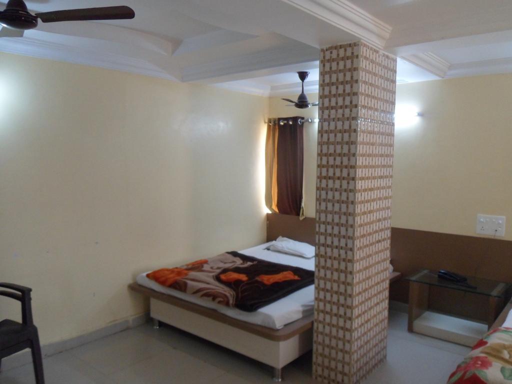 Hotel Raj Palace Dwārka Rum bild