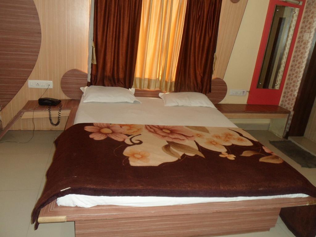 Hotel Raj Palace Dwārka Rum bild