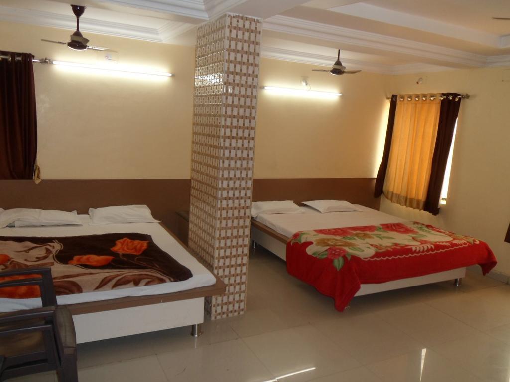 Hotel Raj Palace Dwārka Rum bild