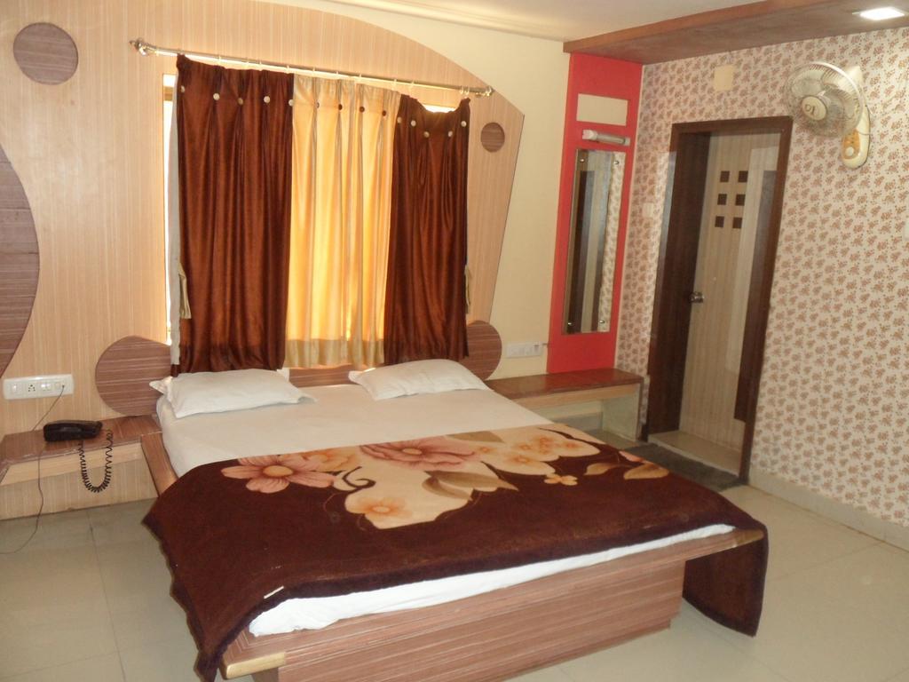 Hotel Raj Palace Dwārka Rum bild